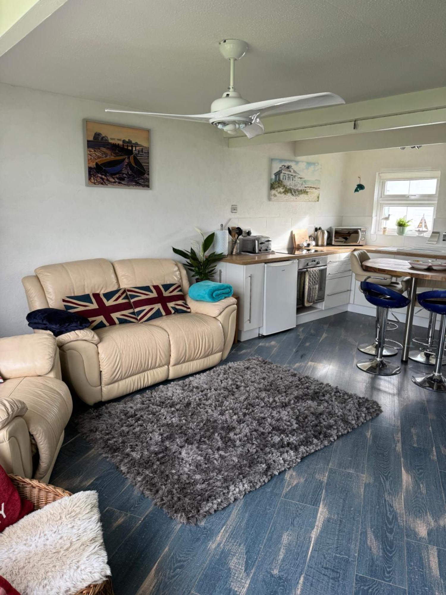 Cosy Beach Chalet Scratby ภายนอก รูปภาพ